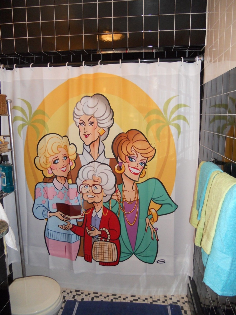 Illustration for article titled Shower with The Golden Girls and the cast of Bob’s Burgers